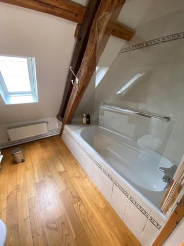 אמיינס Appartement Victor Hugo מראה חיצוני תמונה